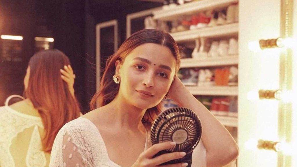 Step inside Alia Bhatt’s luxurious walk-in closet filled with shoes, huge mirror | Bollywood
