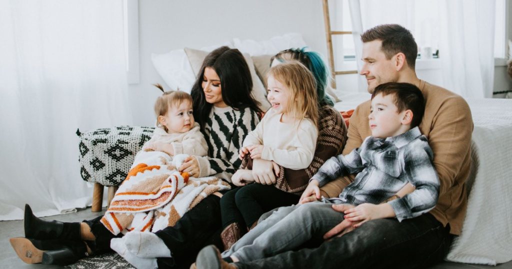 Chelsea Houska Talks Relaunched Home Decor Line Aubree Says Chelsea Houska Talks Relaunched Home Decor Line Aubree Says