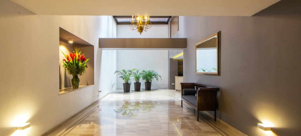 Luxurious Hallways: Elevating Your Home’s Entrance