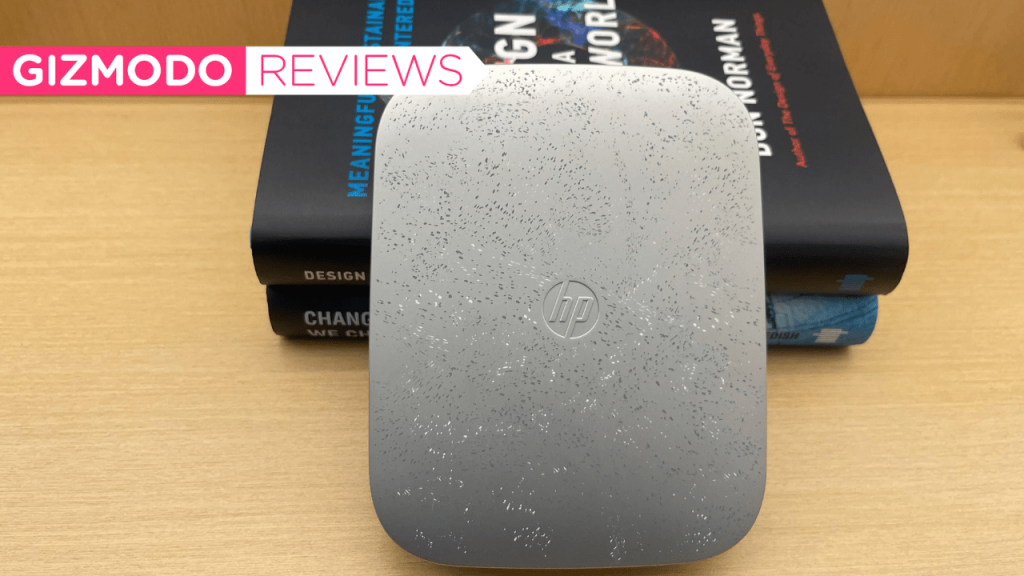 This HP Instant Photo Printer Really Improved My Room Decor