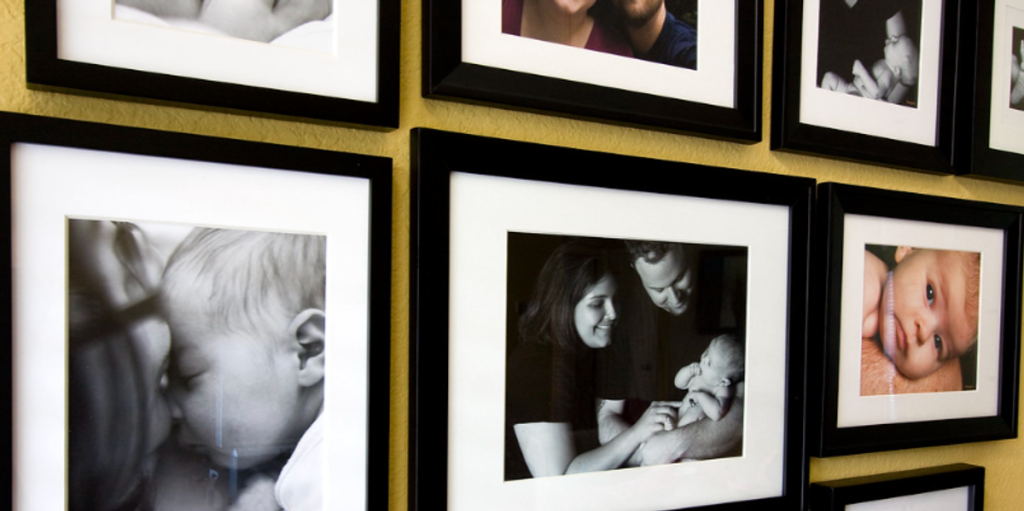 Interior designer doesn’t like family photos Interior designer doesn’t like family photos