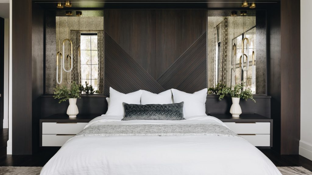 20 Dark Bedroom Ideas Featuring Moody Colors for Deep Sleep